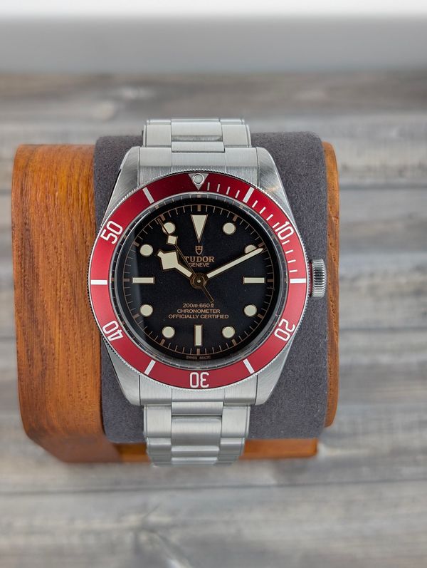 Tudor Black Bay (OT41/OT42)